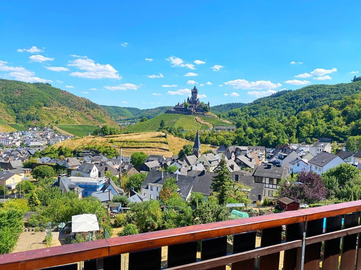 Burg Panorama Blick Moderne Zentrale Fewo Cochem Exteriör bild